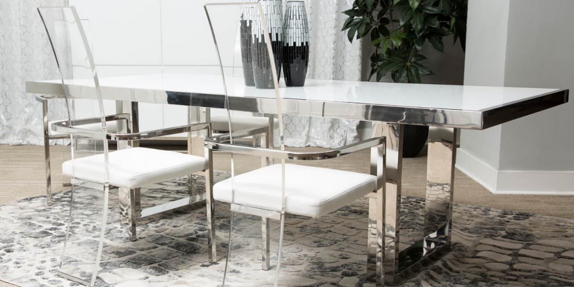 Стулья для столовой