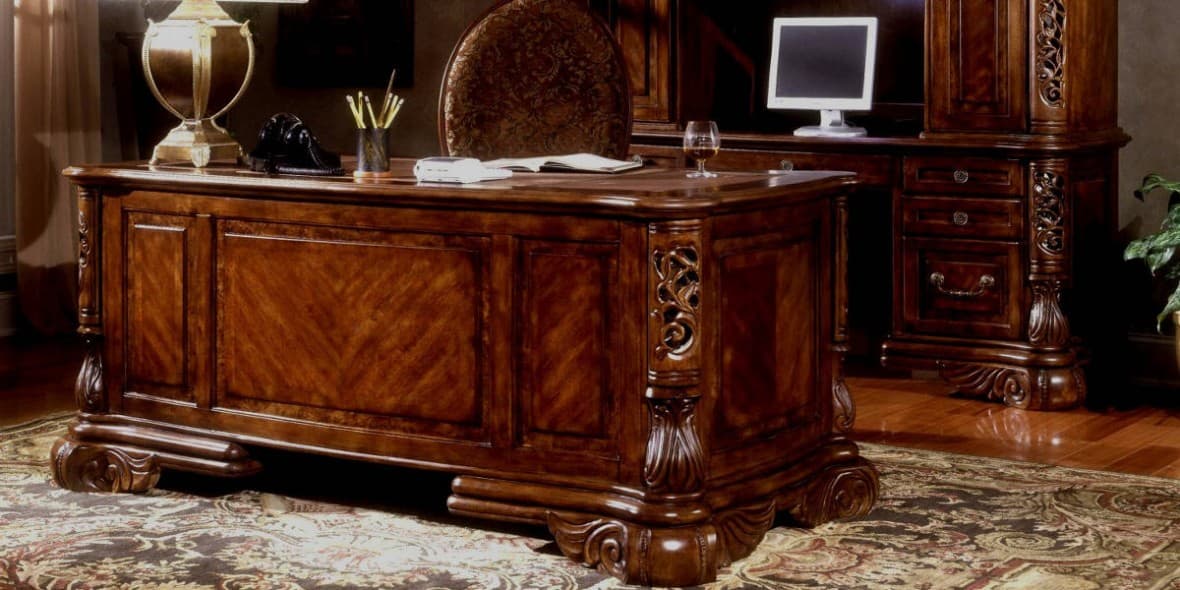 Столы кабинетные