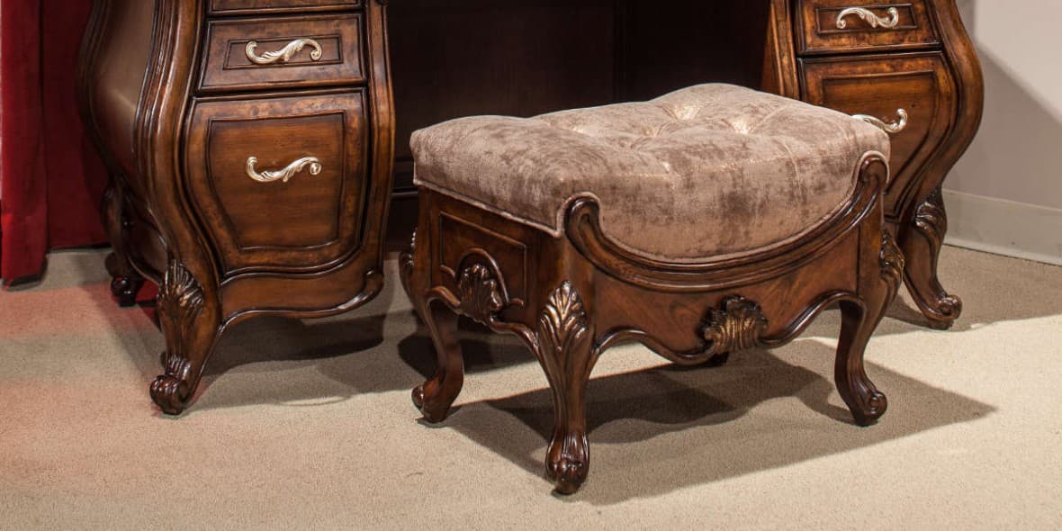 Прикроватные пуфики