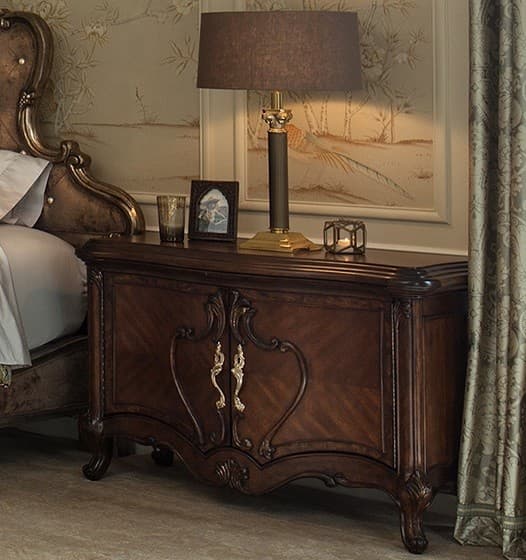 Тумбочка прикроватная